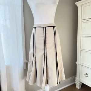 Ann Taylor Loft Tan with Black Piping Wool Blend Pleated Midi Skirt‎ Size 2